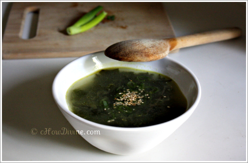 Miyeok-Guk_Korean-Seaweed-Soup